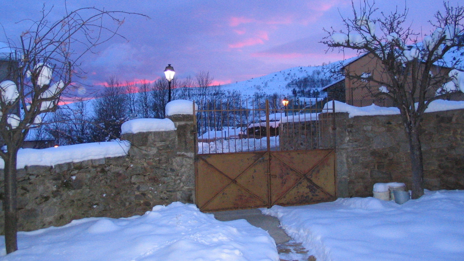 Gîte sous la neige